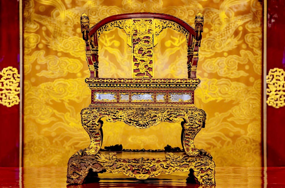 Ngai-vua-trieu-nguyen